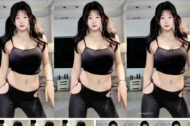 抖音 我是岩岩岩岩  专业舞蹈生的福利定制 2v